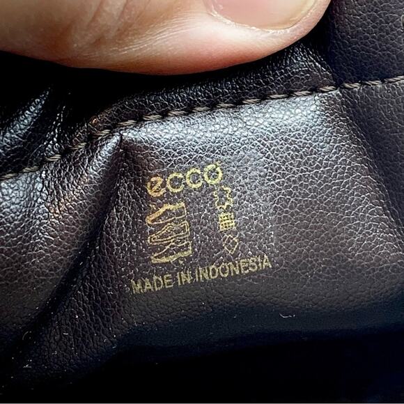 ECCO Crisp Leather Lace Up Sneaker In Taupe Size 37 Preppy Minimalist Coastal - Picture 12 of 13